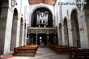 [P07] Bazilica Sankt Maria im Kapitol. Vedere spre altar.  » foto by Costi
 - 
<span class="allrVoted glyphicon glyphicon-heart hidden" id="av563213"></span>
<a class="m-l-10 hidden" id="sv563213" onclick="voting_Foto_DelVot(,563213,23236)" role="button">șterge vot <span class="glyphicon glyphicon-remove"></span></a>
<a id="v9563213" class=" c-red"  onclick="voting_Foto_SetVot(563213)" role="button"><span class="glyphicon glyphicon-heart-empty"></span> <b>LIKE</b> = Votează poza</a> <img class="hidden"  id="f563213W9" src="/imagini/loader.gif" border="0" /><span class="AjErrMes hidden" id="e563213ErM"></span>