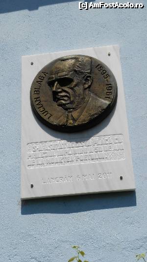 [P06] Casa Memorială Lucian Blaga - placa amplasată cu prilejul împlinirii a 50 ani de la moartea poetului.  » foto by bogumil
 - 
<span class="allrVoted glyphicon glyphicon-heart hidden" id="av636776"></span>
<a class="m-l-10 hidden" id="sv636776" onclick="voting_Foto_DelVot(,636776,23309)" role="button">șterge vot <span class="glyphicon glyphicon-remove"></span></a>
<a id="v9636776" class=" c-red"  onclick="voting_Foto_SetVot(636776)" role="button"><span class="glyphicon glyphicon-heart-empty"></span> <b>LIKE</b> = Votează poza</a> <img class="hidden"  id="f636776W9" src="/imagini/loader.gif" border="0" /><span class="AjErrMes hidden" id="e636776ErM"></span>