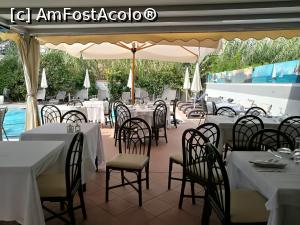 [P18] Locanda del Mar; restaurantul » foto by crismis
 - 
<span class="allrVoted glyphicon glyphicon-heart hidden" id="av939229"></span>
<a class="m-l-10 hidden" id="sv939229" onclick="voting_Foto_DelVot(,939229,23336)" role="button">șterge vot <span class="glyphicon glyphicon-remove"></span></a>
<a id="v9939229" class=" c-red"  onclick="voting_Foto_SetVot(939229)" role="button"><span class="glyphicon glyphicon-heart-empty"></span> <b>LIKE</b> = Votează poza</a> <img class="hidden"  id="f939229W9" src="/imagini/loader.gif" border="0" /><span class="AjErrMes hidden" id="e939229ErM"></span>