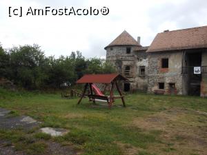[P07] Castelul S&uuml;k&ouml;sd-Bethlen - &Icirc;n curtea interioară. » foto by iulianic
 - 
<span class="allrVoted glyphicon glyphicon-heart hidden" id="av1317591"></span>
<a class="m-l-10 hidden" id="sv1317591" onclick="voting_Foto_DelVot(,1317591,23427)" role="button">șterge vot <span class="glyphicon glyphicon-remove"></span></a>
<a id="v91317591" class=" c-red"  onclick="voting_Foto_SetVot(1317591)" role="button"><span class="glyphicon glyphicon-heart-empty"></span> <b>LIKE</b> = Votează poza</a> <img class="hidden"  id="f1317591W9" src="/imagini/loader.gif" border="0" /><span class="AjErrMes hidden" id="e1317591ErM"></span>