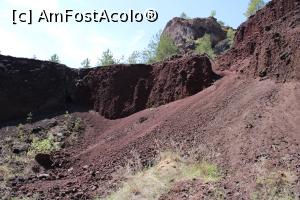 [P10] Complexul Geologic Racoș, Vulcanul Racoș, Craterul Vulcanului impresionant prin culoarea lui roșcată, am ajuns la capătul drumului, ne &icirc;ntoarcem... » foto by mprofeanu
 - 
<span class="allrVoted glyphicon glyphicon-heart hidden" id="av1167757"></span>
<a class="m-l-10 hidden" id="sv1167757" onclick="voting_Foto_DelVot(,1167757,23427)" role="button">șterge vot <span class="glyphicon glyphicon-remove"></span></a>
<a id="v91167757" class=" c-red"  onclick="voting_Foto_SetVot(1167757)" role="button"><span class="glyphicon glyphicon-heart-empty"></span> <b>LIKE</b> = Votează poza</a> <img class="hidden"  id="f1167757W9" src="/imagini/loader.gif" border="0" /><span class="AjErrMes hidden" id="e1167757ErM"></span>