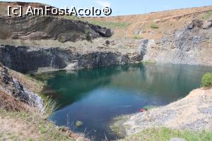 [P24] Complexul Geologic  Racoș, Lacul de Smarald de la Cariera Brazi nu mai e triunghi, suntem pe l&acirc;ngă el, acum apare altfel... » foto by mprofeanu
 - 
<span class="allrVoted glyphicon glyphicon-heart hidden" id="av1167771"></span>
<a class="m-l-10 hidden" id="sv1167771" onclick="voting_Foto_DelVot(,1167771,23427)" role="button">șterge vot <span class="glyphicon glyphicon-remove"></span></a>
<a id="v91167771" class=" c-red"  onclick="voting_Foto_SetVot(1167771)" role="button"><span class="glyphicon glyphicon-heart-empty"></span> <b>LIKE</b> = Votează poza</a> <img class="hidden"  id="f1167771W9" src="/imagini/loader.gif" border="0" /><span class="AjErrMes hidden" id="e1167771ErM"></span>