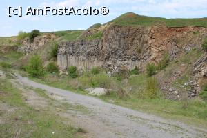 [P32] Complexul Geologic Racoș, Drumul spre Bazaltele de la Racoș » foto by mprofeanu
 - 
<span class="allrVoted glyphicon glyphicon-heart hidden" id="av1167779"></span>
<a class="m-l-10 hidden" id="sv1167779" onclick="voting_Foto_DelVot(,1167779,23427)" role="button">șterge vot <span class="glyphicon glyphicon-remove"></span></a>
<a id="v91167779" class=" c-red"  onclick="voting_Foto_SetVot(1167779)" role="button"><span class="glyphicon glyphicon-heart-empty"></span> <b>LIKE</b> = Votează poza</a> <img class="hidden"  id="f1167779W9" src="/imagini/loader.gif" border="0" /><span class="AjErrMes hidden" id="e1167779ErM"></span>