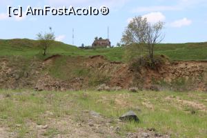 [P37] Complexul Geologic Racoș, Antenele, punct de reper important și vizibil de departe, se vede și o bucățică din V&acirc;rful Vulcanului, poză mărită făcută din parcare, dacă nu știi zona nu știi ce este acolo... » foto by mprofeanu
 - 
<span class="allrVoted glyphicon glyphicon-heart hidden" id="av1167784"></span>
<a class="m-l-10 hidden" id="sv1167784" onclick="voting_Foto_DelVot(,1167784,23427)" role="button">șterge vot <span class="glyphicon glyphicon-remove"></span></a>
<a id="v91167784" class=" c-red"  onclick="voting_Foto_SetVot(1167784)" role="button"><span class="glyphicon glyphicon-heart-empty"></span> <b>LIKE</b> = Votează poza</a> <img class="hidden"  id="f1167784W9" src="/imagini/loader.gif" border="0" /><span class="AjErrMes hidden" id="e1167784ErM"></span>