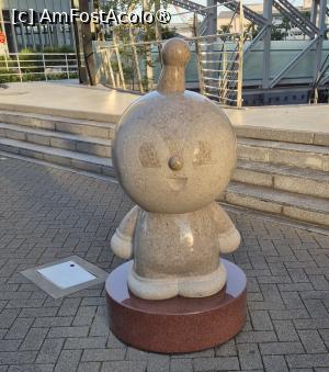 [P03] Am intalnit pe traseu niste statuete simpatice din piatra, reprezentandu-l pe Anpanman, un personaj faimos de animatie japonez, care exista de multi ani, japonezii care au crescut cu acest personaj, astazi se uita alaturi de copiii lor cu acelasi entuziasm, la anime. » foto by geani anto
 - 
<span class="allrVoted glyphicon glyphicon-heart hidden" id="av1452583"></span>
<a class="m-l-10 hidden" id="sv1452583" onclick="voting_Foto_DelVot(,1452583,23605)" role="button">șterge vot <span class="glyphicon glyphicon-remove"></span></a>
<a id="v91452583" class=" c-red"  onclick="voting_Foto_SetVot(1452583)" role="button"><span class="glyphicon glyphicon-heart-empty"></span> <b>LIKE</b> = Votează poza</a> <img class="hidden"  id="f1452583W9" src="/imagini/loader.gif" border="0" /><span class="AjErrMes hidden" id="e1452583ErM"></span>