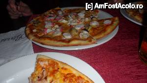 [P13] o pizza cu scoici si calamari » foto by amero
 - 
<span class="allrVoted glyphicon glyphicon-heart hidden" id="av414108"></span>
<a class="m-l-10 hidden" id="sv414108" onclick="voting_Foto_DelVot(,414108,23685)" role="button">șterge vot <span class="glyphicon glyphicon-remove"></span></a>
<a id="v9414108" class=" c-red"  onclick="voting_Foto_SetVot(414108)" role="button"><span class="glyphicon glyphicon-heart-empty"></span> <b>LIKE</b> = Votează poza</a> <img class="hidden"  id="f414108W9" src="/imagini/loader.gif" border="0" /><span class="AjErrMes hidden" id="e414108ErM"></span>