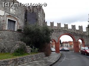 [P12] Castello di San Giorgio din La Spezia.  » foto by Aurici
 - 
<span class="allrVoted glyphicon glyphicon-heart hidden" id="av966844"></span>
<a class="m-l-10 hidden" id="sv966844" onclick="voting_Foto_DelVot(,966844,23735)" role="button">șterge vot <span class="glyphicon glyphicon-remove"></span></a>
<a id="v9966844" class=" c-red"  onclick="voting_Foto_SetVot(966844)" role="button"><span class="glyphicon glyphicon-heart-empty"></span> <b>LIKE</b> = Votează poza</a> <img class="hidden"  id="f966844W9" src="/imagini/loader.gif" border="0" /><span class="AjErrMes hidden" id="e966844ErM"></span>