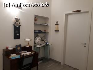 [P07] L’Approdo del Ammiraglio - micuța recepție, imediat cum intrai în apartament.  » foto by Aurici
 - 
<span class="allrVoted glyphicon glyphicon-heart hidden" id="av968764"></span>
<a class="m-l-10 hidden" id="sv968764" onclick="voting_Foto_DelVot(,968764,23757)" role="button">șterge vot <span class="glyphicon glyphicon-remove"></span></a>
<a id="v9968764" class=" c-red"  onclick="voting_Foto_SetVot(968764)" role="button"><span class="glyphicon glyphicon-heart-empty"></span> <b>LIKE</b> = Votează poza</a> <img class="hidden"  id="f968764W9" src="/imagini/loader.gif" border="0" /><span class="AjErrMes hidden" id="e968764ErM"></span>