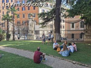 [P88] Palazzo Barberini » foto by adso
 - 
<span class="allrVoted glyphicon glyphicon-heart hidden" id="av1490712"></span>
<a class="m-l-10 hidden" id="sv1490712" onclick="voting_Foto_DelVot(,1490712,23763)" role="button">șterge vot <span class="glyphicon glyphicon-remove"></span></a>
<a id="v91490712" class=" c-red"  onclick="voting_Foto_SetVot(1490712)" role="button"><span class="glyphicon glyphicon-heart-empty"></span> <b>LIKE</b> = Votează poza</a> <img class="hidden"  id="f1490712W9" src="/imagini/loader.gif" border="0" /><span class="AjErrMes hidden" id="e1490712ErM"></span>