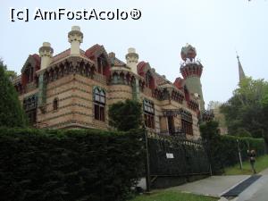 [P01] Comillas, un mic orășel în Cantabria, nu e doar Capriciul lui Antonio Gaudi » foto by mireille
 - 
<span class="allrVoted glyphicon glyphicon-heart hidden" id="av971824"></span>
<a class="m-l-10 hidden" id="sv971824" onclick="voting_Foto_DelVot(,971824,23798)" role="button">șterge vot <span class="glyphicon glyphicon-remove"></span></a>
<a id="v9971824" class=" c-red"  onclick="voting_Foto_SetVot(971824)" role="button"><span class="glyphicon glyphicon-heart-empty"></span> <b>LIKE</b> = Votează poza</a> <img class="hidden"  id="f971824W9" src="/imagini/loader.gif" border="0" /><span class="AjErrMes hidden" id="e971824ErM"></span>