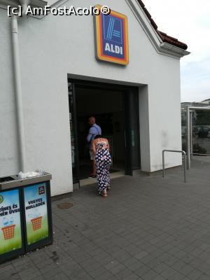 [P14] Supermarket Aldi » foto by nelu73
 - 
<span class="allrVoted glyphicon glyphicon-heart hidden" id="av994731"></span>
<a class="m-l-10 hidden" id="sv994731" onclick="voting_Foto_DelVot(,994731,23869)" role="button">șterge vot <span class="glyphicon glyphicon-remove"></span></a>
<a id="v9994731" class=" c-red"  onclick="voting_Foto_SetVot(994731)" role="button"><span class="glyphicon glyphicon-heart-empty"></span> <b>LIKE</b> = Votează poza</a> <img class="hidden"  id="f994731W9" src="/imagini/loader.gif" border="0" /><span class="AjErrMes hidden" id="e994731ErM"></span>