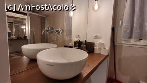 [P12] Baia apartamentului » foto by vlado2
 - 
<span class="allrVoted glyphicon glyphicon-heart hidden" id="av1527402"></span>
<a class="m-l-10 hidden" id="sv1527402" onclick="voting_Foto_DelVot(,1527402,23911)" role="button">șterge vot <span class="glyphicon glyphicon-remove"></span></a>
<a id="v91527402" class=" c-red"  onclick="voting_Foto_SetVot(1527402)" role="button"><span class="glyphicon glyphicon-heart-empty"></span> <b>LIKE</b> = Votează poza</a> <img class="hidden"  id="f1527402W9" src="/imagini/loader.gif" border="0" /><span class="AjErrMes hidden" id="e1527402ErM"></span>