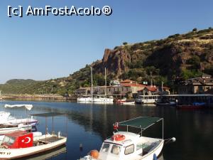 [P41] În portul Assos » foto by irinad
 - 
<span class="allrVoted glyphicon glyphicon-heart hidden" id="av982017"></span>
<a class="m-l-10 hidden" id="sv982017" onclick="voting_Foto_DelVot(,982017,23921)" role="button">șterge vot <span class="glyphicon glyphicon-remove"></span></a>
<a id="v9982017" class=" c-red"  onclick="voting_Foto_SetVot(982017)" role="button"><span class="glyphicon glyphicon-heart-empty"></span> <b>LIKE</b> = Votează poza</a> <img class="hidden"  id="f982017W9" src="/imagini/loader.gif" border="0" /><span class="AjErrMes hidden" id="e982017ErM"></span>