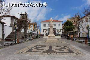 [P26] Insula Terceira, Praia da Vitoria, Piața Primăriei, clădirea din fundal din stânga este spatele Bisericii Santa Cruz » foto by mprofeanu
 - 
<span class="allrVoted glyphicon glyphicon-heart hidden" id="av983840"></span>
<a class="m-l-10 hidden" id="sv983840" onclick="voting_Foto_DelVot(,983840,23953)" role="button">șterge vot <span class="glyphicon glyphicon-remove"></span></a>
<a id="v9983840" class=" c-red"  onclick="voting_Foto_SetVot(983840)" role="button"><span class="glyphicon glyphicon-heart-empty"></span> <b>LIKE</b> = Votează poza</a> <img class="hidden"  id="f983840W9" src="/imagini/loader.gif" border="0" /><span class="AjErrMes hidden" id="e983840ErM"></span>