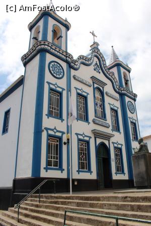 [P27] Insula Terceira, Praia da Vitoria, Igreja do Senhor Santo Cristo das Misericordias, se vede puțin bustul scritorului Vitorino Nemesio » foto by mprofeanu
 - 
<span class="allrVoted glyphicon glyphicon-heart hidden" id="av983841"></span>
<a class="m-l-10 hidden" id="sv983841" onclick="voting_Foto_DelVot(,983841,23953)" role="button">șterge vot <span class="glyphicon glyphicon-remove"></span></a>
<a id="v9983841" class=" c-red"  onclick="voting_Foto_SetVot(983841)" role="button"><span class="glyphicon glyphicon-heart-empty"></span> <b>LIKE</b> = Votează poza</a> <img class="hidden"  id="f983841W9" src="/imagini/loader.gif" border="0" /><span class="AjErrMes hidden" id="e983841ErM"></span>