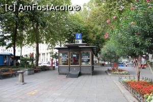 [P03] Tbilisi, Parcul Pushkin, Centrul de Informare Turistică deschis 9 - 21, loc de plecare pentru Turul pietonal gratuit de 3 ore și pentru Hop-on Hop-off Bus... » foto by mprofeanu
 - 
<span class="allrVoted glyphicon glyphicon-heart hidden" id="av1152044"></span>
<a class="m-l-10 hidden" id="sv1152044" onclick="voting_Foto_DelVot(,1152044,24087)" role="button">șterge vot <span class="glyphicon glyphicon-remove"></span></a>
<a id="v91152044" class=" c-red"  onclick="voting_Foto_SetVot(1152044)" role="button"><span class="glyphicon glyphicon-heart-empty"></span> <b>LIKE</b> = Votează poza</a> <img class="hidden"  id="f1152044W9" src="/imagini/loader.gif" border="0" /><span class="AjErrMes hidden" id="e1152044ErM"></span>