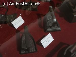 [P11] Expoziția „Istoria și evoluția fiarelor de călcat” - Muzeul Etnografic Câmpulung Muscel.  » foto by tata123 🔱
 - 
<span class="allrVoted glyphicon glyphicon-heart hidden" id="av808758"></span>
<a class="m-l-10 hidden" id="sv808758" onclick="voting_Foto_DelVot(,808758,24135)" role="button">șterge vot <span class="glyphicon glyphicon-remove"></span></a>
<a id="v9808758" class=" c-red"  onclick="voting_Foto_SetVot(808758)" role="button"><span class="glyphicon glyphicon-heart-empty"></span> <b>LIKE</b> = Votează poza</a> <img class="hidden"  id="f808758W9" src="/imagini/loader.gif" border="0" /><span class="AjErrMes hidden" id="e808758ErM"></span>