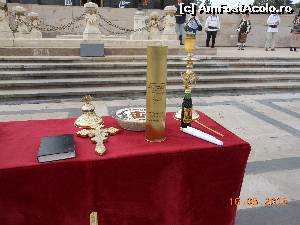 P04 [MAY-2015] Bucureşti - Urna comemorativă cu pământ adus de la Plevna şi obiecte de ritual pentru pomenire. 