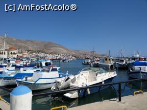 [P06] Învârtindu-ne prin portul Pothia, Kalymnos.  » foto by maryka
 - 
<span class="allrVoted glyphicon glyphicon-heart hidden" id="av1018547"></span>
<a class="m-l-10 hidden" id="sv1018547" onclick="voting_Foto_DelVot(,1018547,24400)" role="button">șterge vot <span class="glyphicon glyphicon-remove"></span></a>
<a id="v91018547" class=" c-red"  onclick="voting_Foto_SetVot(1018547)" role="button"><span class="glyphicon glyphicon-heart-empty"></span> <b>LIKE</b> = Votează poza</a> <img class="hidden"  id="f1018547W9" src="/imagini/loader.gif" border="0" /><span class="AjErrMes hidden" id="e1018547ErM"></span>