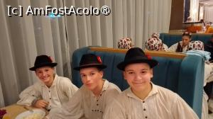 [P32] Câțiva dansatori » foto by Mitica49
 - 
<span class="allrVoted glyphicon glyphicon-heart hidden" id="av1506837"></span>
<a class="m-l-10 hidden" id="sv1506837" onclick="voting_Foto_DelVot(,1506837,24485)" role="button">șterge vot <span class="glyphicon glyphicon-remove"></span></a>
<a id="v91506837" class=" c-red"  onclick="voting_Foto_SetVot(1506837)" role="button"><span class="glyphicon glyphicon-heart-empty"></span> <b>LIKE</b> = Votează poza</a> <img class="hidden"  id="f1506837W9" src="/imagini/loader.gif" border="0" /><span class="AjErrMes hidden" id="e1506837ErM"></span>