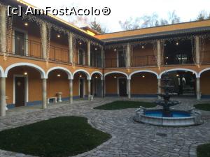 [P49] Pullman City - Hotelul chiar avea clienti » foto by mishu
 - 
<span class="allrVoted glyphicon glyphicon-heart hidden" id="av1032869"></span>
<a class="m-l-10 hidden" id="sv1032869" onclick="voting_Foto_DelVot(,1032869,24602)" role="button">șterge vot <span class="glyphicon glyphicon-remove"></span></a>
<a id="v91032869" class=" c-red"  onclick="voting_Foto_SetVot(1032869)" role="button"><span class="glyphicon glyphicon-heart-empty"></span> <b>LIKE</b> = Votează poza</a> <img class="hidden"  id="f1032869W9" src="/imagini/loader.gif" border="0" /><span class="AjErrMes hidden" id="e1032869ErM"></span>