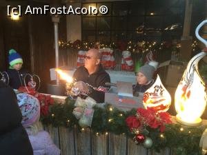 [P53] Pullman City - Iar un mester sticlar lucra la o inimioara cu o micuta domnisoara » foto by mishu
 - 
<span class="allrVoted glyphicon glyphicon-heart hidden" id="av1032873"></span>
<a class="m-l-10 hidden" id="sv1032873" onclick="voting_Foto_DelVot(,1032873,24602)" role="button">șterge vot <span class="glyphicon glyphicon-remove"></span></a>
<a id="v91032873" class=" c-red"  onclick="voting_Foto_SetVot(1032873)" role="button"><span class="glyphicon glyphicon-heart-empty"></span> <b>LIKE</b> = Votează poza</a> <img class="hidden"  id="f1032873W9" src="/imagini/loader.gif" border="0" /><span class="AjErrMes hidden" id="e1032873ErM"></span>