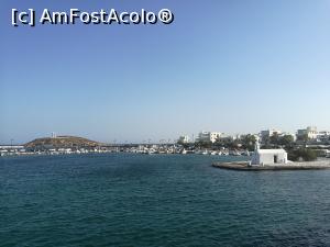 [P05] Înainte de plecare; bisericuța din portul din Naxos și, în plan îndepărtat, faimoasa Portara » foto by crismis
 - 
<span class="allrVoted glyphicon glyphicon-heart hidden" id="av1033545"></span>
<a class="m-l-10 hidden" id="sv1033545" onclick="voting_Foto_DelVot(,1033545,24609)" role="button">șterge vot <span class="glyphicon glyphicon-remove"></span></a>
<a id="v91033545" class=" c-red"  onclick="voting_Foto_SetVot(1033545)" role="button"><span class="glyphicon glyphicon-heart-empty"></span> <b>LIKE</b> = Votează poza</a> <img class="hidden"  id="f1033545W9" src="/imagini/loader.gif" border="0" /><span class="AjErrMes hidden" id="e1033545ErM"></span>