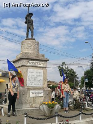 [P08] Monumentul Cercetașilor Români, Tecuci în zi de sărbătoare » foto by crismis
 - 
<span class="allrVoted glyphicon glyphicon-heart hidden" id="av1047455"></span>
<a class="m-l-10 hidden" id="sv1047455" onclick="voting_Foto_DelVot(,1047455,24772)" role="button">șterge vot <span class="glyphicon glyphicon-remove"></span></a>
<a id="v91047455" class=" c-red"  onclick="voting_Foto_SetVot(1047455)" role="button"><span class="glyphicon glyphicon-heart-empty"></span> <b>LIKE</b> = Votează poza</a> <img class="hidden"  id="f1047455W9" src="/imagini/loader.gif" border="0" /><span class="AjErrMes hidden" id="e1047455ErM"></span>