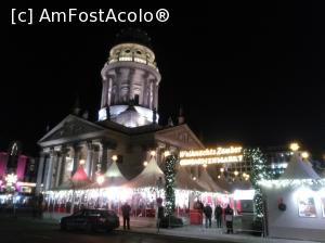 [P09] Piata de Craciun din Gendarmenmarkt » foto by ultrasro
 - 
<span class="allrVoted glyphicon glyphicon-heart hidden" id="av1047958"></span>
<a class="m-l-10 hidden" id="sv1047958" onclick="voting_Foto_DelVot(,1047958,24784)" role="button">șterge vot <span class="glyphicon glyphicon-remove"></span></a>
<a id="v91047958" class=" c-red"  onclick="voting_Foto_SetVot(1047958)" role="button"><span class="glyphicon glyphicon-heart-empty"></span> <b>LIKE</b> = Votează poza</a> <img class="hidden"  id="f1047958W9" src="/imagini/loader.gif" border="0" /><span class="AjErrMes hidden" id="e1047958ErM"></span>