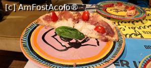 [P29] Doppio Malto, jumătate de pizza Crudo&Piccadilly, cealaltă jumătate fusese deja consumată, am uitat s-o pozez la început » foto by irinad
 - 
<span class="allrVoted glyphicon glyphicon-heart hidden" id="av1520201"></span>
<a class="m-l-10 hidden" id="sv1520201" onclick="voting_Foto_DelVot(,1520201,24890)" role="button">șterge vot <span class="glyphicon glyphicon-remove"></span></a>
<a id="v91520201" class=" c-red"  onclick="voting_Foto_SetVot(1520201)" role="button"><span class="glyphicon glyphicon-heart-empty"></span> <b>LIKE</b> = Votează poza</a> <img class="hidden"  id="f1520201W9" src="/imagini/loader.gif" border="0" /><span class="AjErrMes hidden" id="e1520201ErM"></span>