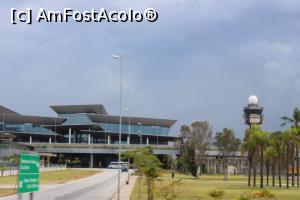 [P04] São Paulo, Guarulhos International Airport, Turnul de control și o parte din imensul aeroport » foto by mprofeanu
 - 
<span class="allrVoted glyphicon glyphicon-heart hidden" id="av1056429"></span>
<a class="m-l-10 hidden" id="sv1056429" onclick="voting_Foto_DelVot(,1056429,24928)" role="button">șterge vot <span class="glyphicon glyphicon-remove"></span></a>
<a id="v91056429" class=" c-red"  onclick="voting_Foto_SetVot(1056429)" role="button"><span class="glyphicon glyphicon-heart-empty"></span> <b>LIKE</b> = Votează poza</a> <img class="hidden"  id="f1056429W9" src="/imagini/loader.gif" border="0" /><span class="AjErrMes hidden" id="e1056429ErM"></span>