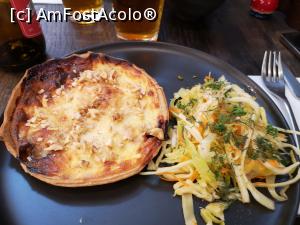 [P37] Restaurant Epicure; quiche cu brânză plus salată » foto by crismis
 - 
<span class="allrVoted glyphicon glyphicon-heart hidden" id="av1062785"></span>
<a class="m-l-10 hidden" id="sv1062785" onclick="voting_Foto_DelVot(,1062785,25012)" role="button">șterge vot <span class="glyphicon glyphicon-remove"></span></a>
<a id="v91062785" class=" c-red"  onclick="voting_Foto_SetVot(1062785)" role="button"><span class="glyphicon glyphicon-heart-empty"></span> <b>LIKE</b> = Votează poza</a> <img class="hidden"  id="f1062785W9" src="/imagini/loader.gif" border="0" /><span class="AjErrMes hidden" id="e1062785ErM"></span>