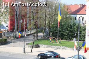 [P38] Turda, steaguri tricolore și marcarea celor 100 de ani de la Marea Unire lângă Biserica Reformată, poză mărită...  » foto by mprofeanu
 - 
<span class="allrVoted glyphicon glyphicon-heart hidden" id="av1068614"></span>
<a class="m-l-10 hidden" id="sv1068614" onclick="voting_Foto_DelVot(,1068614,25102)" role="button">șterge vot <span class="glyphicon glyphicon-remove"></span></a>
<a id="v91068614" class=" c-red"  onclick="voting_Foto_SetVot(1068614)" role="button"><span class="glyphicon glyphicon-heart-empty"></span> <b>LIKE</b> = Votează poza</a> <img class="hidden"  id="f1068614W9" src="/imagini/loader.gif" border="0" /><span class="AjErrMes hidden" id="e1068614ErM"></span>