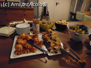 [P29] hotel Ibis Style, mic dejun » foto by Yolanda
 - 
<span class="allrVoted glyphicon glyphicon-heart hidden" id="av1510775"></span>
<a class="m-l-10 hidden" id="sv1510775" onclick="voting_Foto_DelVot(,1510775,25352)" role="button">șterge vot <span class="glyphicon glyphicon-remove"></span></a>
<a id="v91510775" class=" c-red"  onclick="voting_Foto_SetVot(1510775)" role="button"><span class="glyphicon glyphicon-heart-empty"></span> <b>LIKE</b> = Votează poza</a> <img class="hidden"  id="f1510775W9" src="/imagini/loader.gif" border="0" /><span class="AjErrMes hidden" id="e1510775ErM"></span>