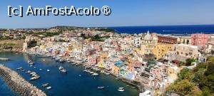 [P01] Imaginea reprezentativă a insulei Procida - Marina di Corricella. » foto by tata123 🔱
 - 
<span class="allrVoted glyphicon glyphicon-heart hidden" id="av1527649"></span>
<a class="m-l-10 hidden" id="sv1527649" onclick="voting_Foto_DelVot(,1527649,25378)" role="button">șterge vot <span class="glyphicon glyphicon-remove"></span></a>
<a id="v91527649" class=" c-red"  onclick="voting_Foto_SetVot(1527649)" role="button"><span class="glyphicon glyphicon-heart-empty"></span> <b>LIKE</b> = Votează poza</a> <img class="hidden"  id="f1527649W9" src="/imagini/loader.gif" border="0" /><span class="AjErrMes hidden" id="e1527649ErM"></span>