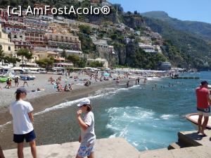 [P19] Vedere spre plaja Marina Grande, Positano.  » foto by maryka
 - 
<span class="allrVoted glyphicon glyphicon-heart hidden" id="av1087187"></span>
<a class="m-l-10 hidden" id="sv1087187" onclick="voting_Foto_DelVot(,1087187,25401)" role="button">șterge vot <span class="glyphicon glyphicon-remove"></span></a>
<a id="v91087187" class=" c-red"  onclick="voting_Foto_SetVot(1087187)" role="button"><span class="glyphicon glyphicon-heart-empty"></span> <b>LIKE</b> = Votează poza</a> <img class="hidden"  id="f1087187W9" src="/imagini/loader.gif" border="0" /><span class="AjErrMes hidden" id="e1087187ErM"></span>