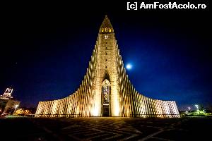 P17 [OCT-2014] catedrala pe timp de noapte