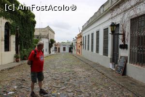 [P83] Colonia del Sacramento, Barrio Histórico, Calle de Portugal și restaurantul OPB era închis, se deschide la ora 18.  » foto by mprofeanu
 - 
<span class="allrVoted glyphicon glyphicon-heart hidden" id="av1091836"></span>
<a class="m-l-10 hidden" id="sv1091836" onclick="voting_Foto_DelVot(,1091836,25466)" role="button">șterge vot <span class="glyphicon glyphicon-remove"></span></a>
<a id="v91091836" class=" c-red"  onclick="voting_Foto_SetVot(1091836)" role="button"><span class="glyphicon glyphicon-heart-empty"></span> <b>LIKE</b> = Votează poza</a> <img class="hidden"  id="f1091836W9" src="/imagini/loader.gif" border="0" /><span class="AjErrMes hidden" id="e1091836ErM"></span>