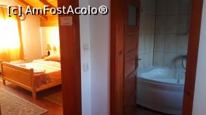 [P25] Pensiunea Coada Lacului 2* din Râu de Mori, zona Retezat, jud. Hunedoara - camera noastra deasupra garajului » foto by Dana2008
 - 
<span class="allrVoted glyphicon glyphicon-heart hidden" id="av1107963"></span>
<a class="m-l-10 hidden" id="sv1107963" onclick="voting_Foto_DelVot(,1107963,25699)" role="button">șterge vot <span class="glyphicon glyphicon-remove"></span></a>
<a id="v91107963" class=" c-red"  onclick="voting_Foto_SetVot(1107963)" role="button"><span class="glyphicon glyphicon-heart-empty"></span> <b>LIKE</b> = Votează poza</a> <img class="hidden"  id="f1107963W9" src="/imagini/loader.gif" border="0" /><span class="AjErrMes hidden" id="e1107963ErM"></span>