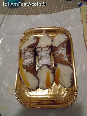 [P55] Cannoli » foto by Carmen Ion
 - 
<span class="allrVoted glyphicon glyphicon-heart hidden" id="av1108486"></span>
<a class="m-l-10 hidden" id="sv1108486" onclick="voting_Foto_DelVot(,1108486,25706)" role="button">șterge vot <span class="glyphicon glyphicon-remove"></span></a>
<a id="v91108486" class=" c-red"  onclick="voting_Foto_SetVot(1108486)" role="button"><span class="glyphicon glyphicon-heart-empty"></span> <b>LIKE</b> = Votează poza</a> <img class="hidden"  id="f1108486W9" src="/imagini/loader.gif" border="0" /><span class="AjErrMes hidden" id="e1108486ErM"></span>