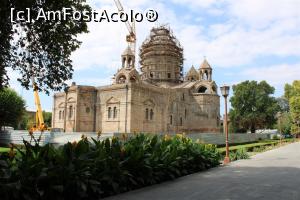 [P62] Armenia, Echmiadzin (Ejmiatsin), Catedrala Apostolică Armeană, se lucra și pe exterior dar și în interior » foto by mprofeanu
 - 
<span class="allrVoted glyphicon glyphicon-heart hidden" id="av1109002"></span>
<a class="m-l-10 hidden" id="sv1109002" onclick="voting_Foto_DelVot(,1109002,25712)" role="button">șterge vot <span class="glyphicon glyphicon-remove"></span></a>
<a id="v91109002" class=" c-red"  onclick="voting_Foto_SetVot(1109002)" role="button"><span class="glyphicon glyphicon-heart-empty"></span> <b>LIKE</b> = Votează poza</a> <img class="hidden"  id="f1109002W9" src="/imagini/loader.gif" border="0" /><span class="AjErrMes hidden" id="e1109002ErM"></span>