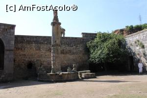 [P30] Armenia, Mănăstirea Tatev, Gavazan, detectorul de seisme, în stânga este intrarea la Reședința Episcopului » foto by mprofeanu
 - 
<span class="allrVoted glyphicon glyphicon-heart hidden" id="av1117767"></span>
<a class="m-l-10 hidden" id="sv1117767" onclick="voting_Foto_DelVot(,1117767,25788)" role="button">șterge vot <span class="glyphicon glyphicon-remove"></span></a>
<a id="v91117767" class=" c-red"  onclick="voting_Foto_SetVot(1117767)" role="button"><span class="glyphicon glyphicon-heart-empty"></span> <b>LIKE</b> = Votează poza</a> <img class="hidden"  id="f1117767W9" src="/imagini/loader.gif" border="0" /><span class="AjErrMes hidden" id="e1117767ErM"></span>