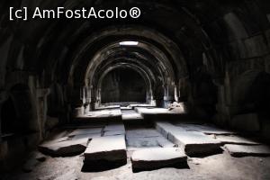 [P09] Armenia, Caravanseraiul Orbelian, Interiorul, Se vede “oculus”, acea mică fereastră rotundă ce permite trecerea luminii solare și aerisirea sălilor, am mai văzut atâtea prin drumul nostru prin Armenia » foto by mprofeanu
 - 
<span class="allrVoted glyphicon glyphicon-heart hidden" id="av1123136"></span>
<a class="m-l-10 hidden" id="sv1123136" onclick="voting_Foto_DelVot(,1123136,25788)" role="button">șterge vot <span class="glyphicon glyphicon-remove"></span></a>
<a id="v91123136" class=" c-red"  onclick="voting_Foto_SetVot(1123136)" role="button"><span class="glyphicon glyphicon-heart-empty"></span> <b>LIKE</b> = Votează poza</a> <img class="hidden"  id="f1123136W9" src="/imagini/loader.gif" border="0" /><span class="AjErrMes hidden" id="e1123136ErM"></span>