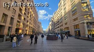 [P12] o stradă foarte șic » foto by robert
 - 
<span class="allrVoted glyphicon glyphicon-heart hidden" id="av1531121"></span>
<a class="m-l-10 hidden" id="sv1531121" onclick="voting_Foto_DelVot(,1531121,25788)" role="button">șterge vot <span class="glyphicon glyphicon-remove"></span></a>
<a id="v91531121" class=" c-red"  onclick="voting_Foto_SetVot(1531121)" role="button"><span class="glyphicon glyphicon-heart-empty"></span> <b>LIKE</b> = Votează poza</a> <img class="hidden"  id="f1531121W9" src="/imagini/loader.gif" border="0" /><span class="AjErrMes hidden" id="e1531121ErM"></span>