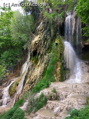 [P04] Geoagiu-Bai, Cascada Clocota, mai 2017 » foto by Dana2008
 - 
<span class="allrVoted glyphicon glyphicon-heart hidden" id="av864866"></span>
<a class="m-l-10 hidden" id="sv864866" onclick="voting_Foto_DelVot(,864866,25800)" role="button">șterge vot <span class="glyphicon glyphicon-remove"></span></a>
<a id="v9864866" class=" c-red"  onclick="voting_Foto_SetVot(864866)" role="button"><span class="glyphicon glyphicon-heart-empty"></span> <b>LIKE</b> = Votează poza</a> <img class="hidden"  id="f864866W9" src="/imagini/loader.gif" border="0" /><span class="AjErrMes hidden" id="e864866ErM"></span>