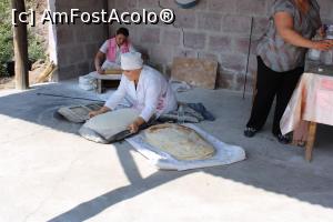 [P29] Armenia, Lavasherie, Așa se prepară Lavash » foto by mprofeanu
 - 
<span class="allrVoted glyphicon glyphicon-heart hidden" id="av1119174"></span>
<a class="m-l-10 hidden" id="sv1119174" onclick="voting_Foto_DelVot(,1119174,25838)" role="button">șterge vot <span class="glyphicon glyphicon-remove"></span></a>
<a id="v91119174" class=" c-red"  onclick="voting_Foto_SetVot(1119174)" role="button"><span class="glyphicon glyphicon-heart-empty"></span> <b>LIKE</b> = Votează poza</a> <img class="hidden"  id="f1119174W9" src="/imagini/loader.gif" border="0" /><span class="AjErrMes hidden" id="e1119174ErM"></span>