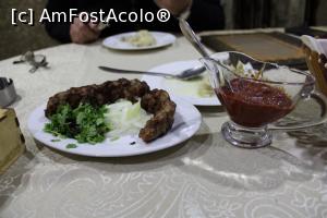 [P09] Armenia, Goris, Restaurantul Zangezur, Kebab Beef fraged și suculent » foto by mprofeanu
 - 
<span class="allrVoted glyphicon glyphicon-heart hidden" id="av1119154"></span>
<a class="m-l-10 hidden" id="sv1119154" onclick="voting_Foto_DelVot(,1119154,25838)" role="button">șterge vot <span class="glyphicon glyphicon-remove"></span></a>
<a id="v91119154" class=" c-red"  onclick="voting_Foto_SetVot(1119154)" role="button"><span class="glyphicon glyphicon-heart-empty"></span> <b>LIKE</b> = Votează poza</a> <img class="hidden"  id="f1119154W9" src="/imagini/loader.gif" border="0" /><span class="AjErrMes hidden" id="e1119154ErM"></span>