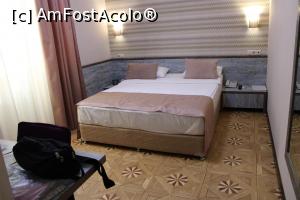 [P11] Armenia, Yerevan Boutique Hotel, Camera, Patul a fost mare, bun pentru odihnă » foto by mprofeanu
 - 
<span class="allrVoted glyphicon glyphicon-heart hidden" id="av1122382"></span>
<a class="m-l-10 hidden" id="sv1122382" onclick="voting_Foto_DelVot(,1122382,25877)" role="button">șterge vot <span class="glyphicon glyphicon-remove"></span></a>
<a id="v91122382" class=" c-red"  onclick="voting_Foto_SetVot(1122382)" role="button"><span class="glyphicon glyphicon-heart-empty"></span> <b>LIKE</b> = Votează poza</a> <img class="hidden"  id="f1122382W9" src="/imagini/loader.gif" border="0" /><span class="AjErrMes hidden" id="e1122382ErM"></span>