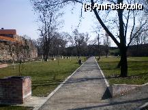 [P23] Parcul amenajat in jurul Cetatii Oradea » foto by presario
 - 
<span class="allrVoted glyphicon glyphicon-heart hidden" id="av57803"></span>
<a class="m-l-10 hidden" id="sv57803" onclick="voting_Foto_DelVot(,57803,26074)" role="button">șterge vot <span class="glyphicon glyphicon-remove"></span></a>
<a id="v957803" class=" c-red"  onclick="voting_Foto_SetVot(57803)" role="button"><span class="glyphicon glyphicon-heart-empty"></span> <b>LIKE</b> = Votează poza</a> <img class="hidden"  id="f57803W9" src="/imagini/loader.gif" border="0" /><span class="AjErrMes hidden" id="e57803ErM"></span>