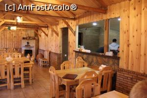 [P08] Stepantsminda, COZY CORNER Restaurant – Karaoke, Căminul doar de decor » foto by mprofeanu
 - 
<span class="allrVoted glyphicon glyphicon-heart hidden" id="av1144911"></span>
<a class="m-l-10 hidden" id="sv1144911" onclick="voting_Foto_DelVot(,1144911,26141)" role="button">șterge vot <span class="glyphicon glyphicon-remove"></span></a>
<a id="v91144911" class=" c-red"  onclick="voting_Foto_SetVot(1144911)" role="button"><span class="glyphicon glyphicon-heart-empty"></span> <b>LIKE</b> = Votează poza</a> <img class="hidden"  id="f1144911W9" src="/imagini/loader.gif" border="0" /><span class="AjErrMes hidden" id="e1144911ErM"></span>